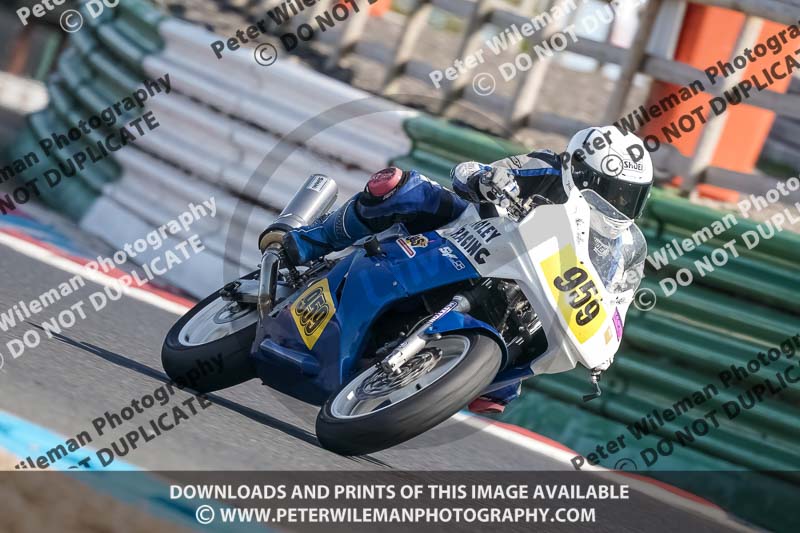 enduro digital images;event digital images;eventdigitalimages;mallory park;mallory park photographs;mallory park trackday;mallory park trackday photographs;no limits trackdays;peter wileman photography;racing digital images;trackday digital images;trackday photos